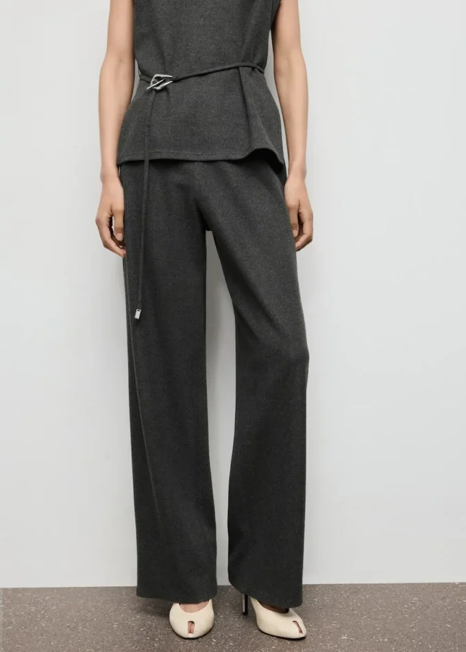 Rovné kalhoty s elastickým pasem Rovné kalhoty s elastickým pasem