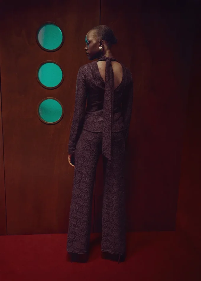 Rovné krajkové kalhoty Rovné krajkové kalhoty