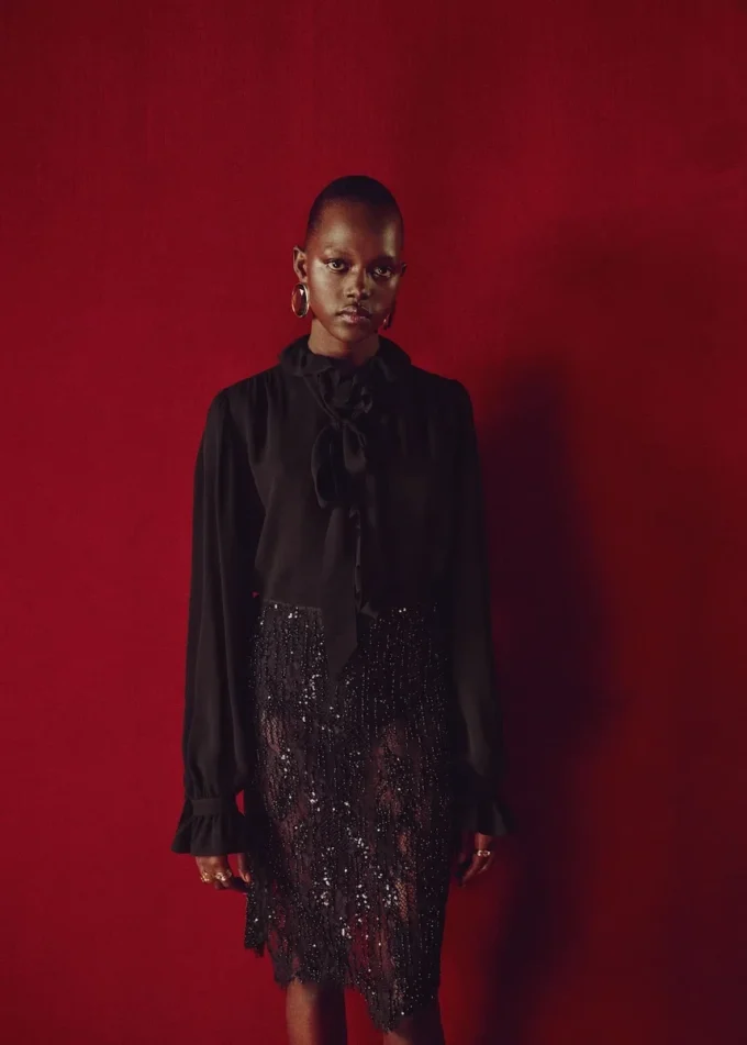 Ruchovaná blůza se šátkem Ruchovaná blůza se šátkem