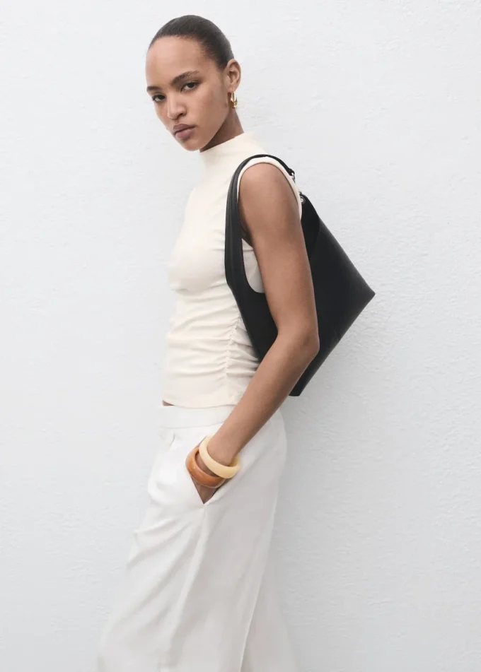 Ruchovaný přiléhavý top Ruchovaný přiléhavý top