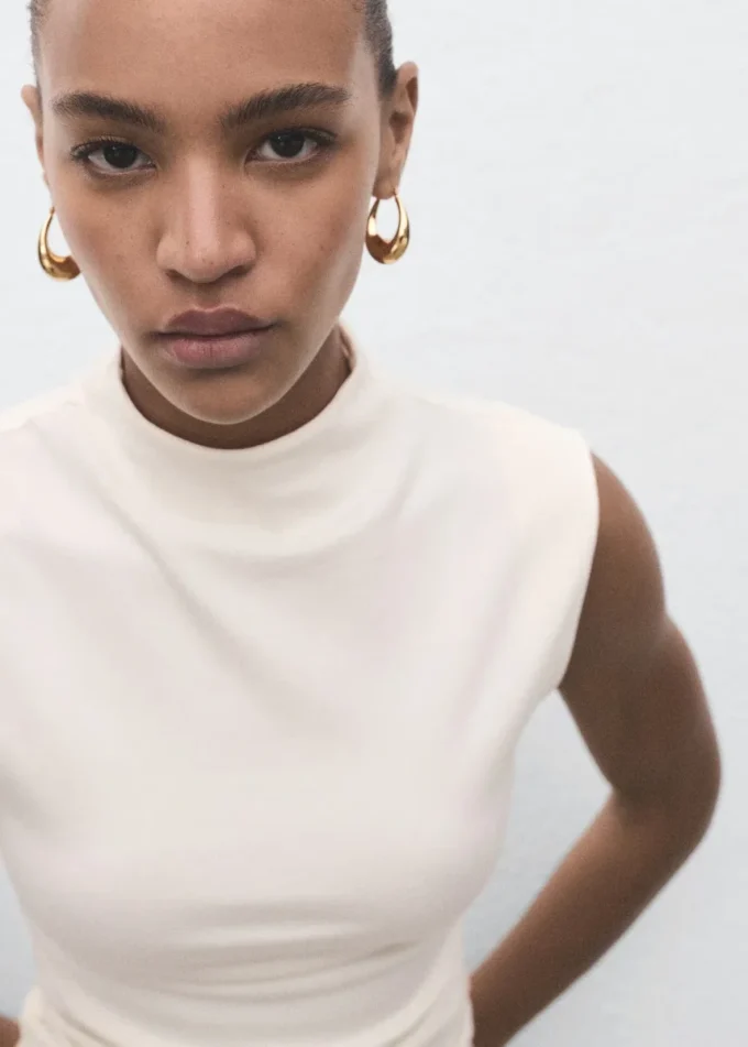 Ruchovaný přiléhavý top Ruchovaný přiléhavý top