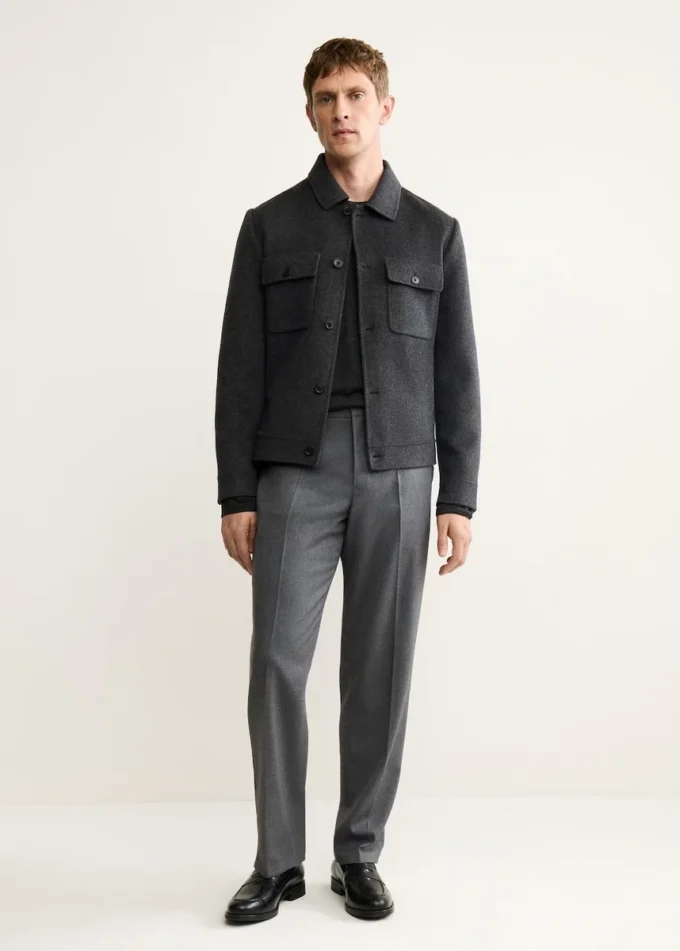 Ručně šitá vlněná bunda s kapsami Ručně šitá vlněná bunda s kapsami