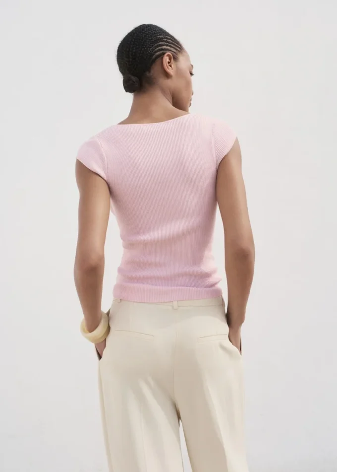 Rybí svetr s krátkými rukávy Rybí svetr s krátkými rukávy