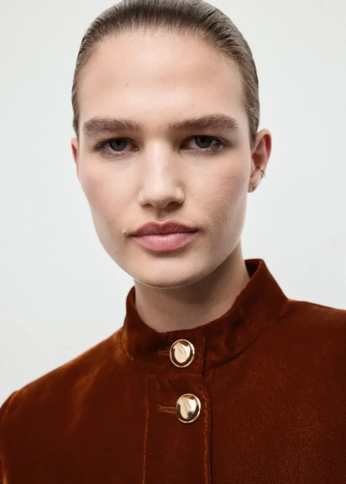 Sametová bunda s knoflíky Sametová bunda s knoflíky