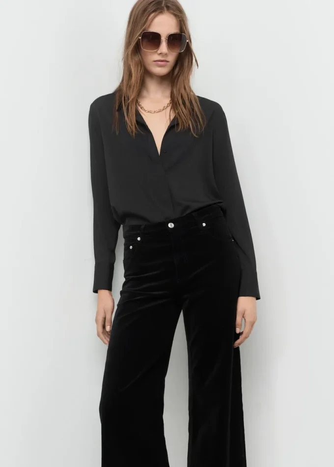 Sametové džíny se širokými nohavicemi Sametové džíny se širokými nohavicemi