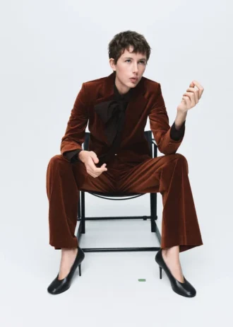 Sametové sako s kapsami