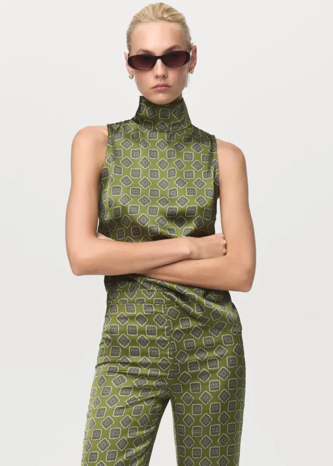 Satinové kalhoty s geometrickým potiskem Satinové kalhoty s geometrickým potiskem