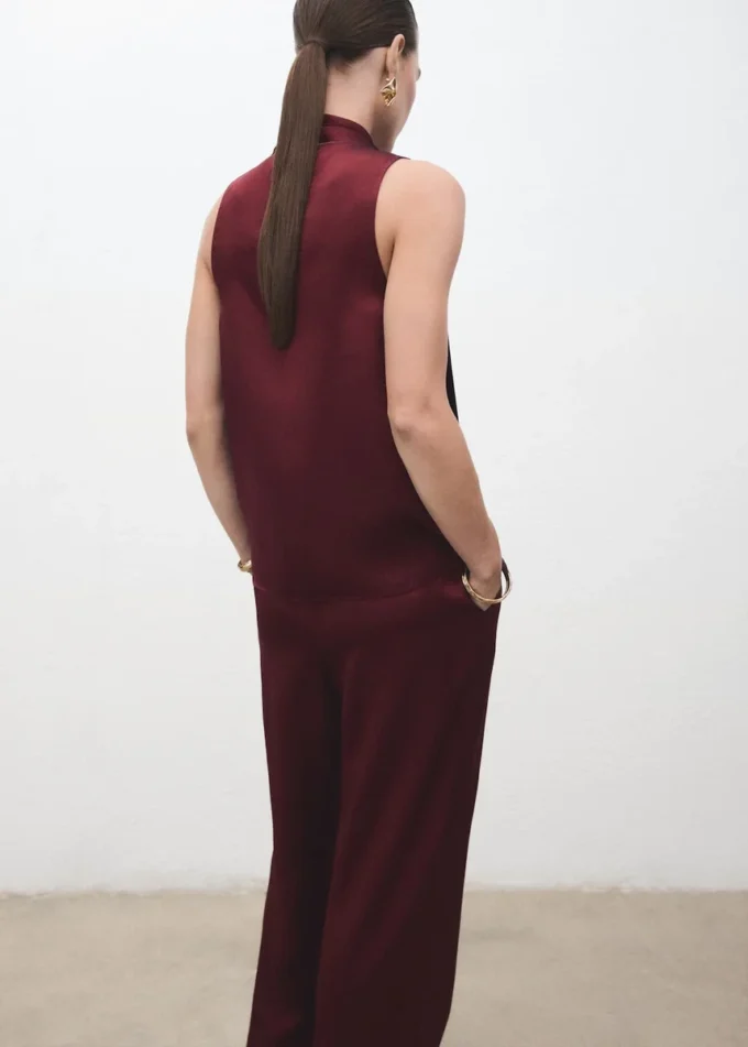 Saténová blůza s šátkem Saténová blůza s šátkem