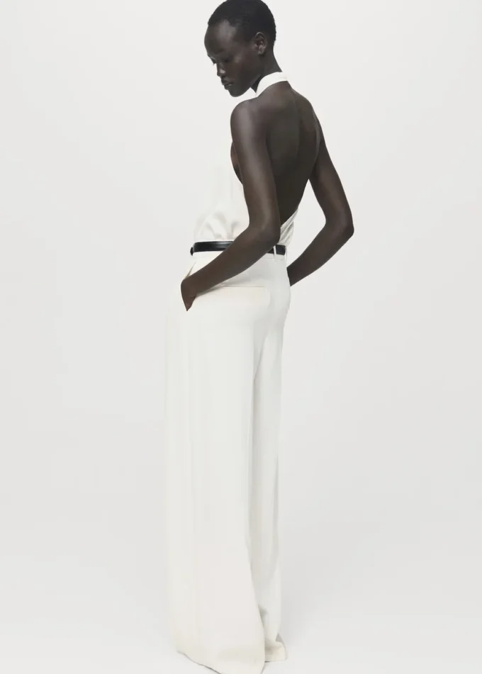 Saténová halenka s drapovaným výstřihem Saténová halenka s drapovaným výstřihem