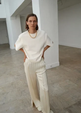 Saténové kalhoty s bočními otvory