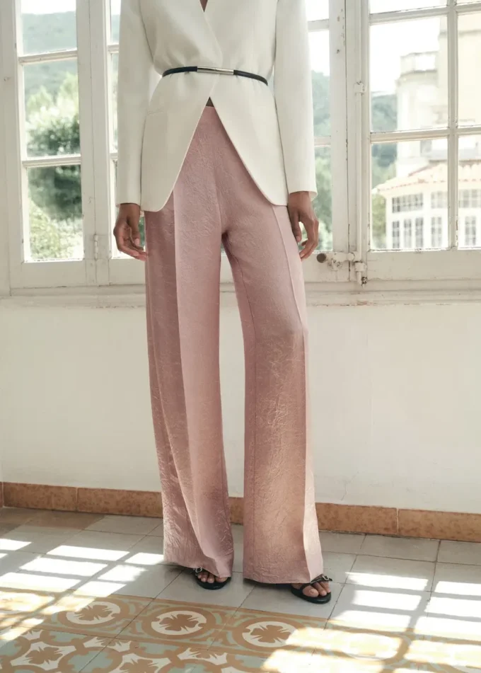 Saténové kalhoty s efektem zmačkání Saténové kalhoty s efektem zmačkání