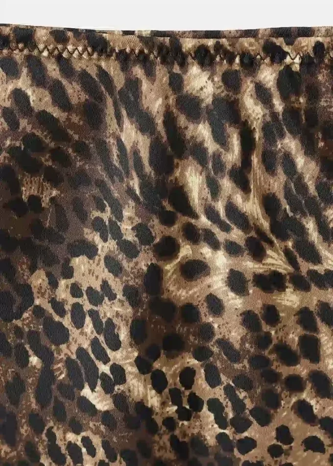 Saténová sukně s leopardím potiskem Saténová sukně s leopardím potiskem