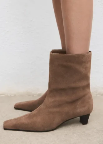 Semišové kotníkové boty Semišové kotníkové boty