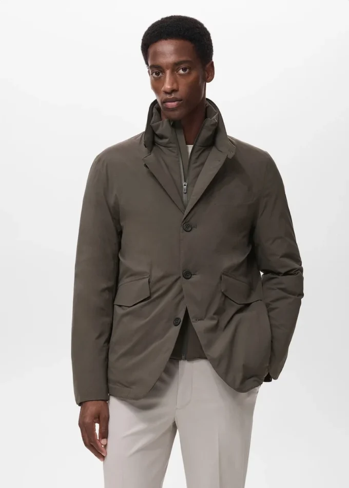 Skládací vodoodpudivá prošívaná bunda Thermolite®. Skládací vodoodpudivá prošívaná bunda Thermolite®.