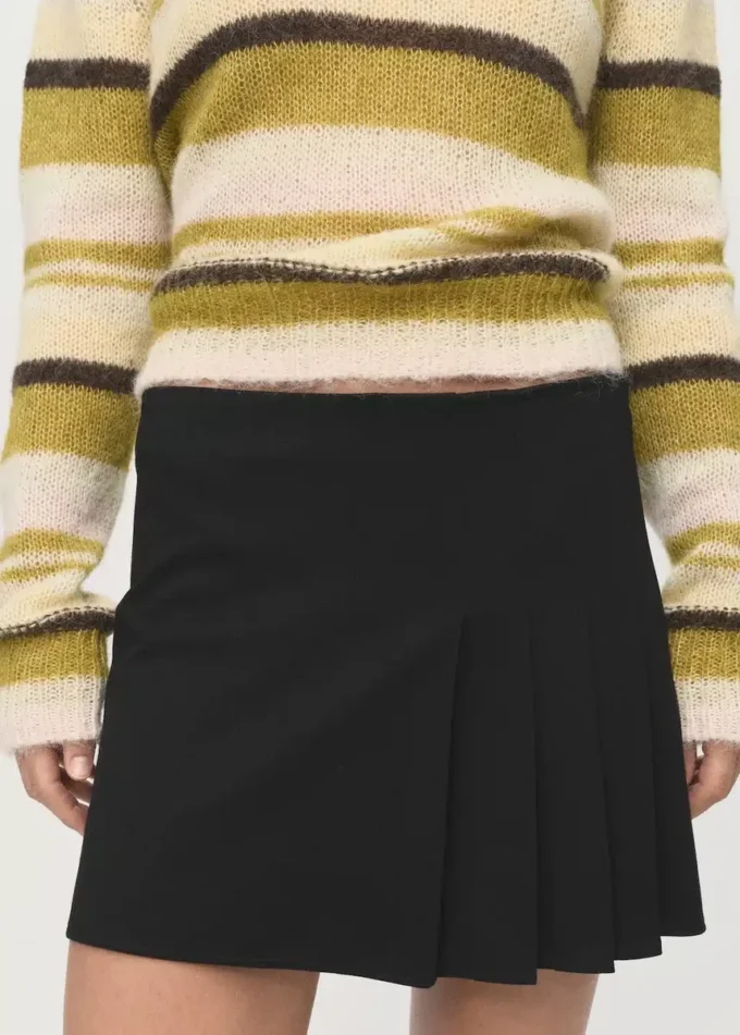 Skládaná mini sukně Skládaná mini sukně