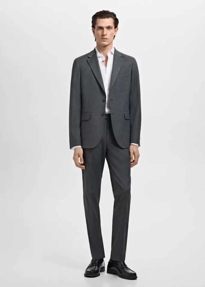 Slim fit oblek z keprové tkaniny s manžetovými knoflíčky Slim fit oblek z keprové tkaniny s manžetovými knoflíčky