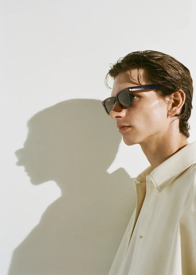 Sluneční brýle s obdélníkovým rámem Sluneční brýle s obdélníkovým rámem