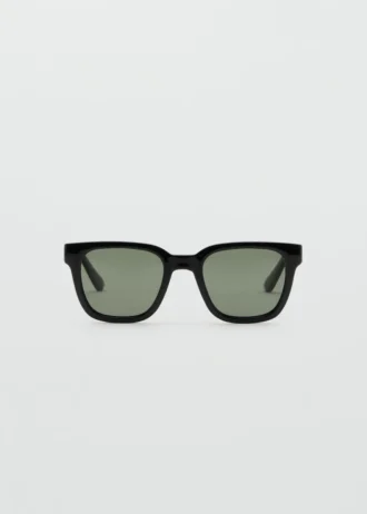 Sluneční brýle s obdélníkovým rámem