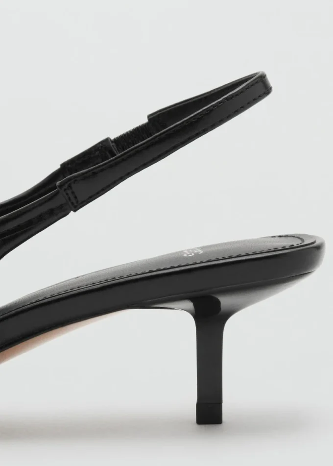 Síťované boty na jehlovém podpatku se sponou Síťované boty na jehlovém podpatku se sponou