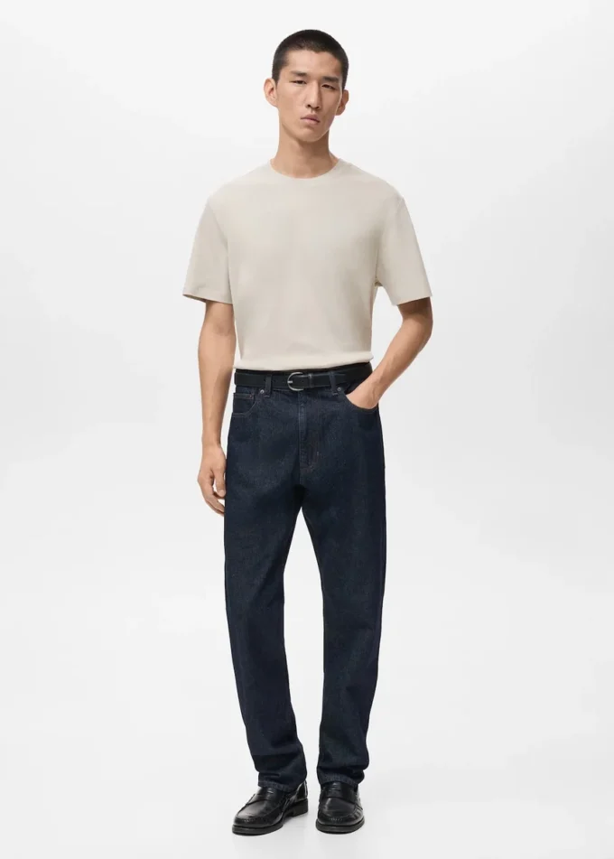 Středně těžké tričko s regular střihem Středně těžké tričko s regular střihem