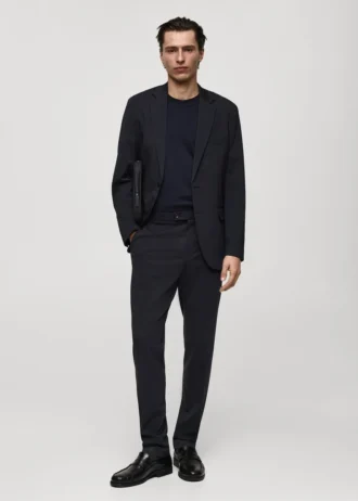 Středně těžké tričko s regular střihem