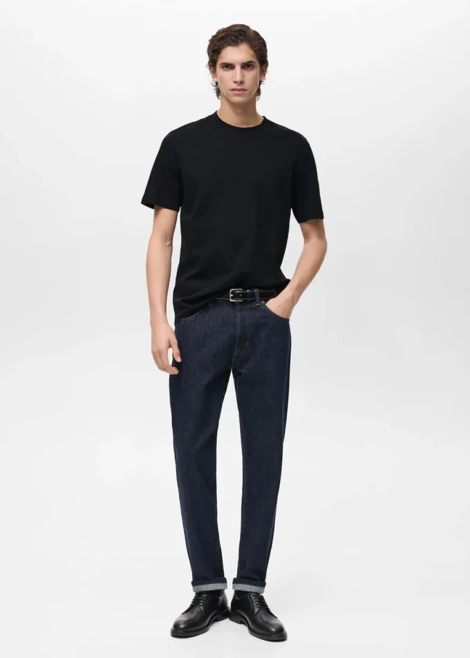 Středně těžké tričko s regular střihem Středně těžké tričko s regular střihem