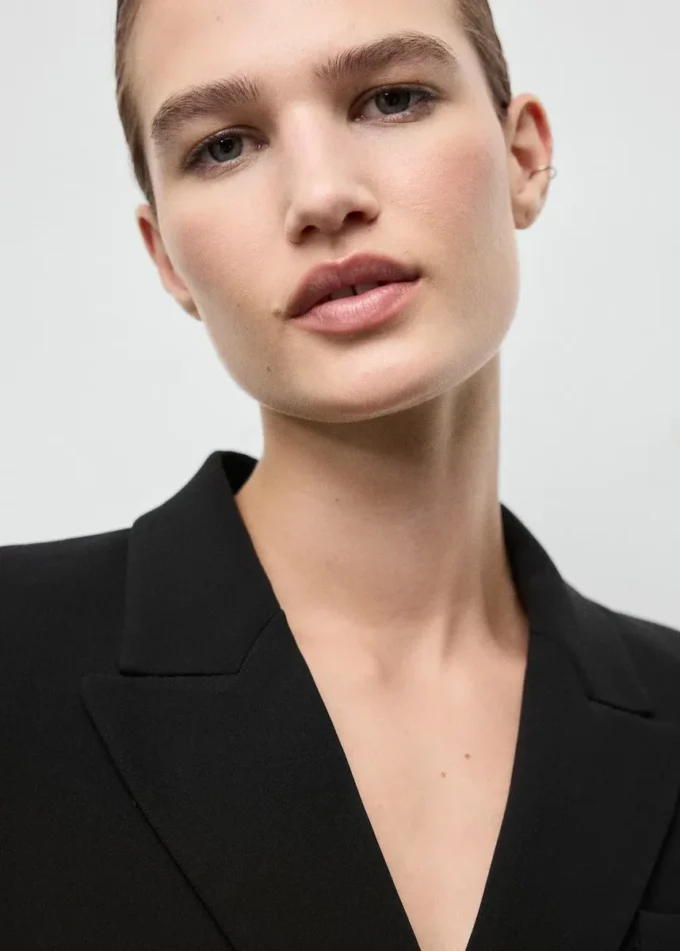 Sukně ve stylu blejzru s páskem Sukně ve stylu blejzru s páskem