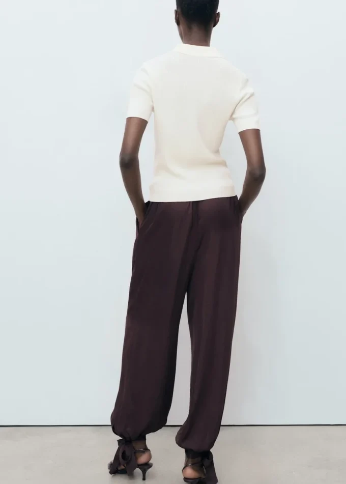 Svetr s krátkými rukávy a rolákem Svetr s krátkými rukávy a rolákem