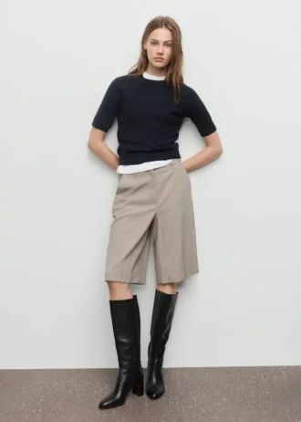 Svetr s krátkými rukávy z vlněné směsi Svetr s krátkými rukávy z vlněné směsi