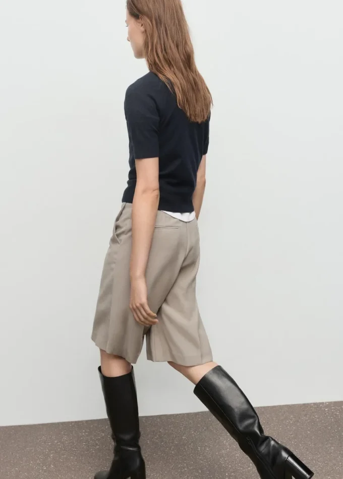 Svetr s krátkými rukávy z vlněné směsi Svetr s krátkými rukávy z vlněné směsi