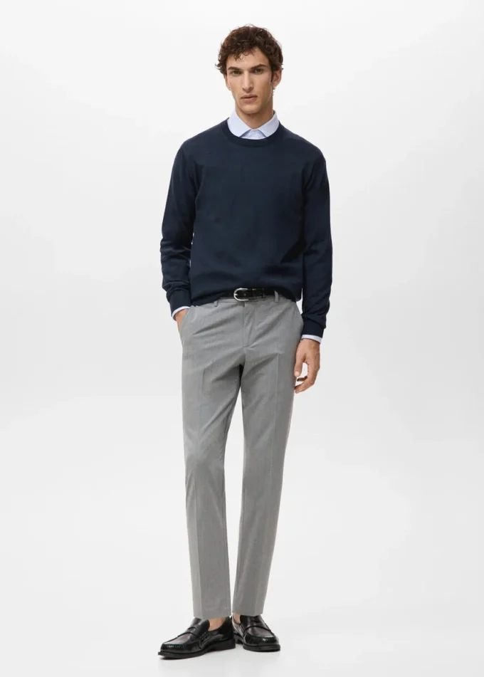 Svetr s kulatým výstřihem ze 100% merino vlny Svetr s kulatým výstřihem ze 100% merino vlny