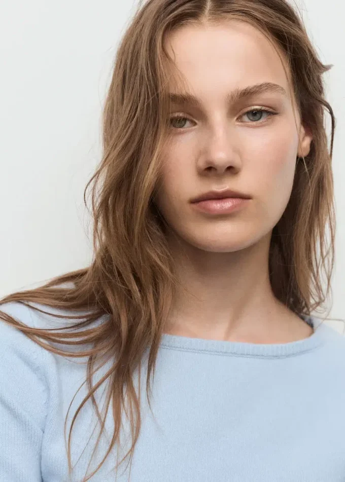 Svetr s lodním výstřihem Svetr s lodním výstřihem