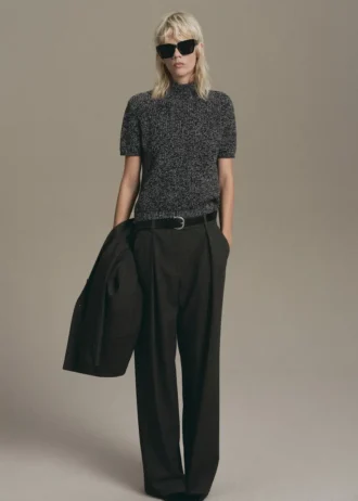 Svetr s melírovaným rolákem