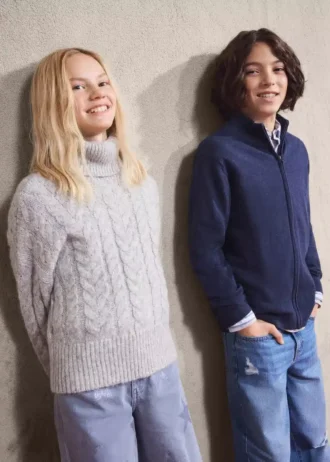 Svetr s rolákem a lurexem Svetr s rolákem a lurexem