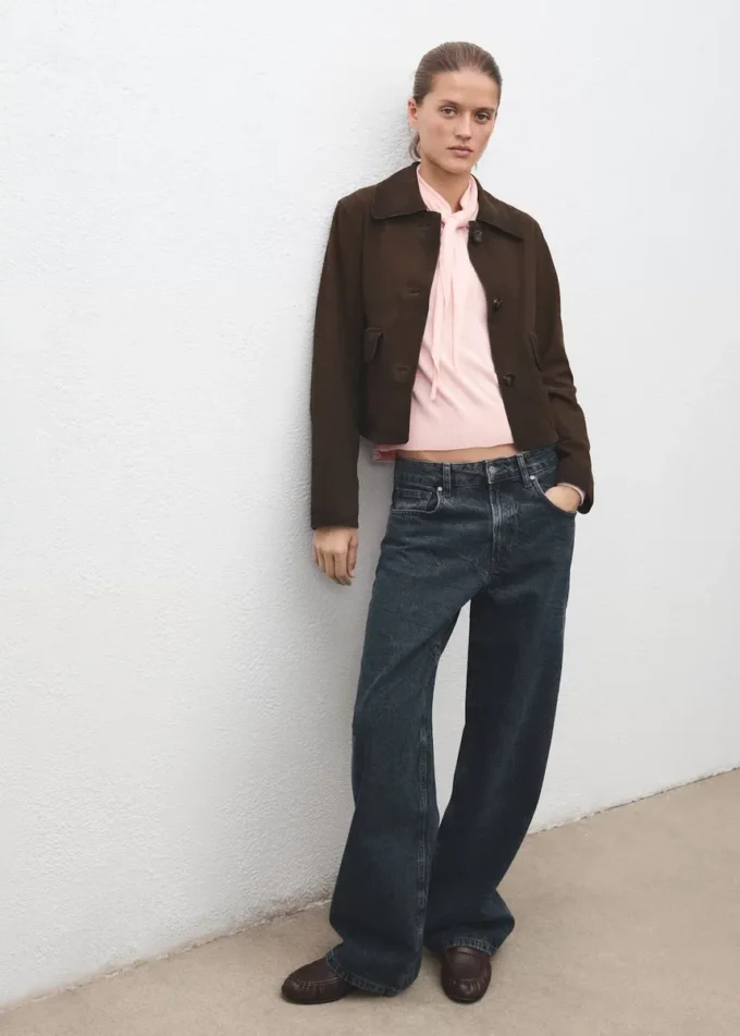 Svetr s rolákem a uzlem Svetr s rolákem a uzlem