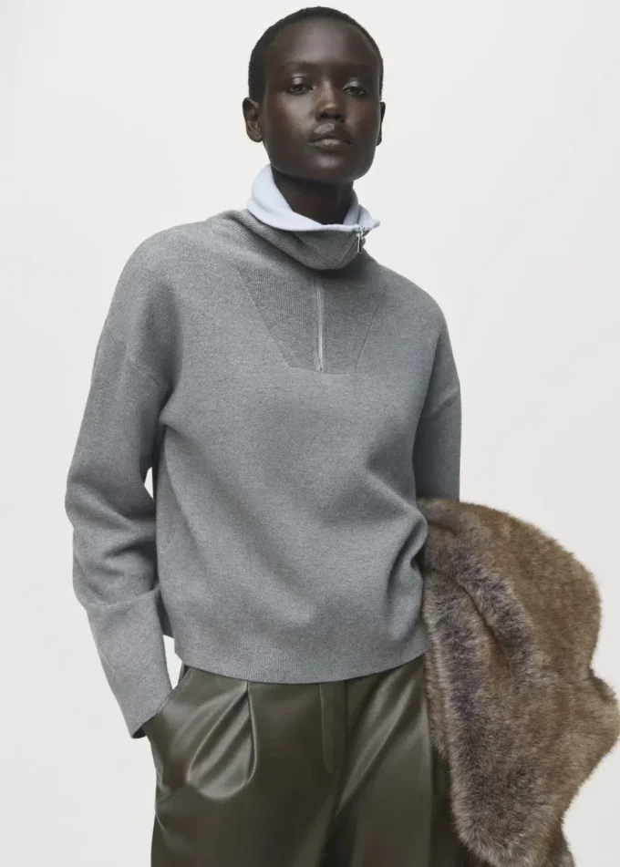 Svetr s rolákem a zipem Svetr s rolákem a zipem