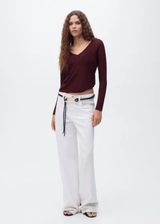 Svetr s výstřihem do V a lurexem