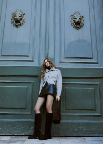 Svetr se šálovým límcem