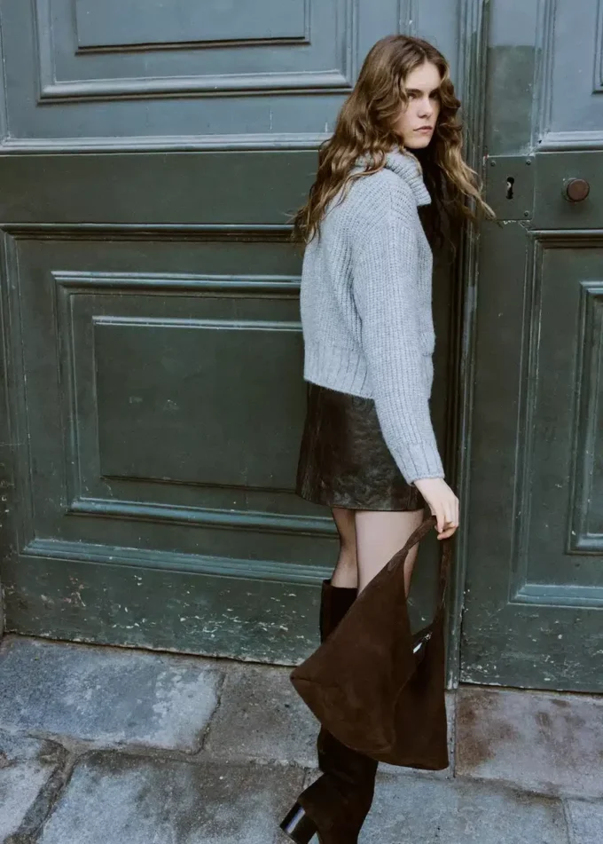 Svetr se šálovým límcem Svetr se šálovým límcem