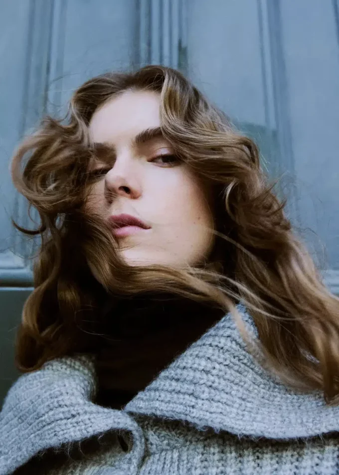 Svetr se šálovým límcem Svetr se šálovým límcem