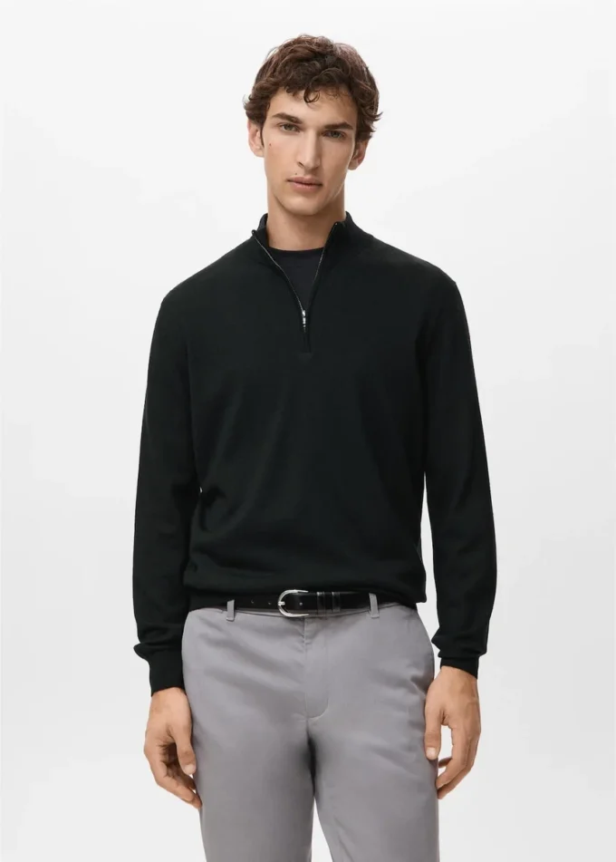 Svetr se zipem u krku ze 100% merino vlny Svetr se zipem u krku ze 100% merino vlny