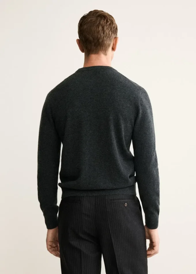 Svetr z 100% kašmíru, regular fit Svetr z 100% kašmíru, regular fit