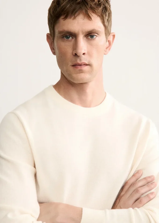 Svetr z 100% kašmíru, regular fit Svetr z 100% kašmíru, regular fit