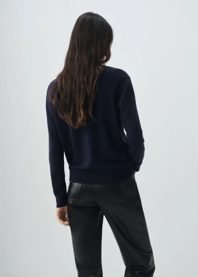 Svetr z jemné pleteniny, 100 % vlna Svetr z jemné pleteniny, 100 % vlna