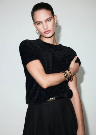 Svetr z umělé kožešiny