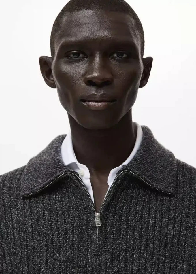 Svetr z vlněné směsi se zipem Svetr z vlněné směsi se zipem