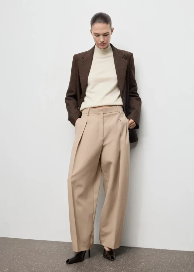 Svetr ze 100% kašmíru s rolákovým výstřihem Svetr ze 100% kašmíru s rolákovým výstřihem