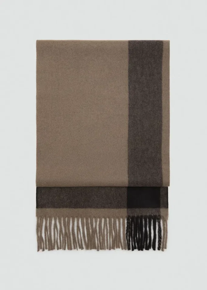 Šátek s pruhovaným vzorem Šátek s pruhovaným vzorem