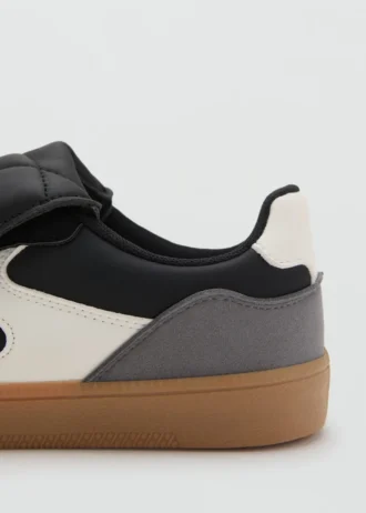 Tenisky se skládaným jazykem