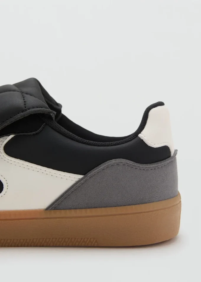 Tenisky se skládaným jazykem